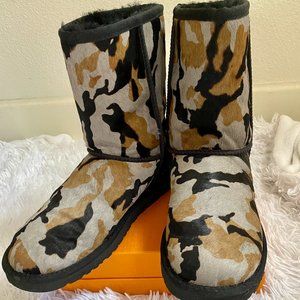 UGG CALF BOOTS SIZE 8